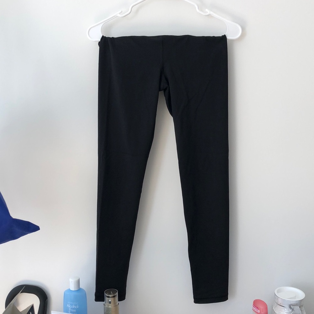 VS size xs knockout leggings